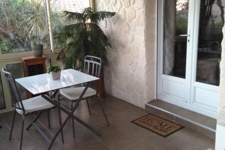 chez Muriel et Yves La Londe-les-Maures Extérieur photo