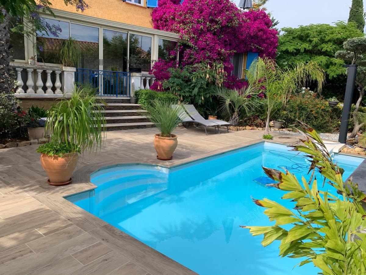 chez Muriel et Yves La Londe-les-Maures Extérieur photo