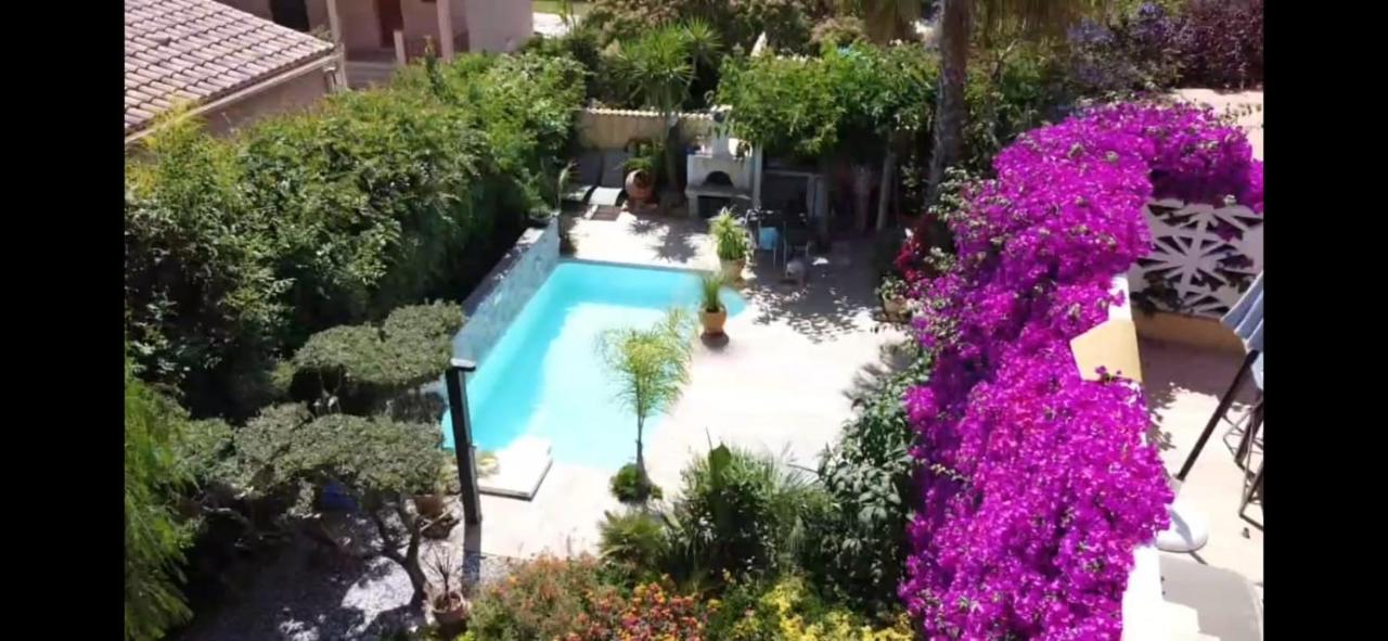 chez Muriel et Yves La Londe-les-Maures Extérieur photo